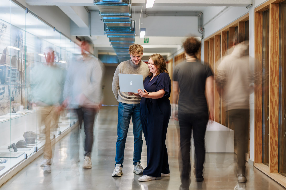 Aziri Fotograaf Profielfoto Portretfoto Headshot LinkedIn